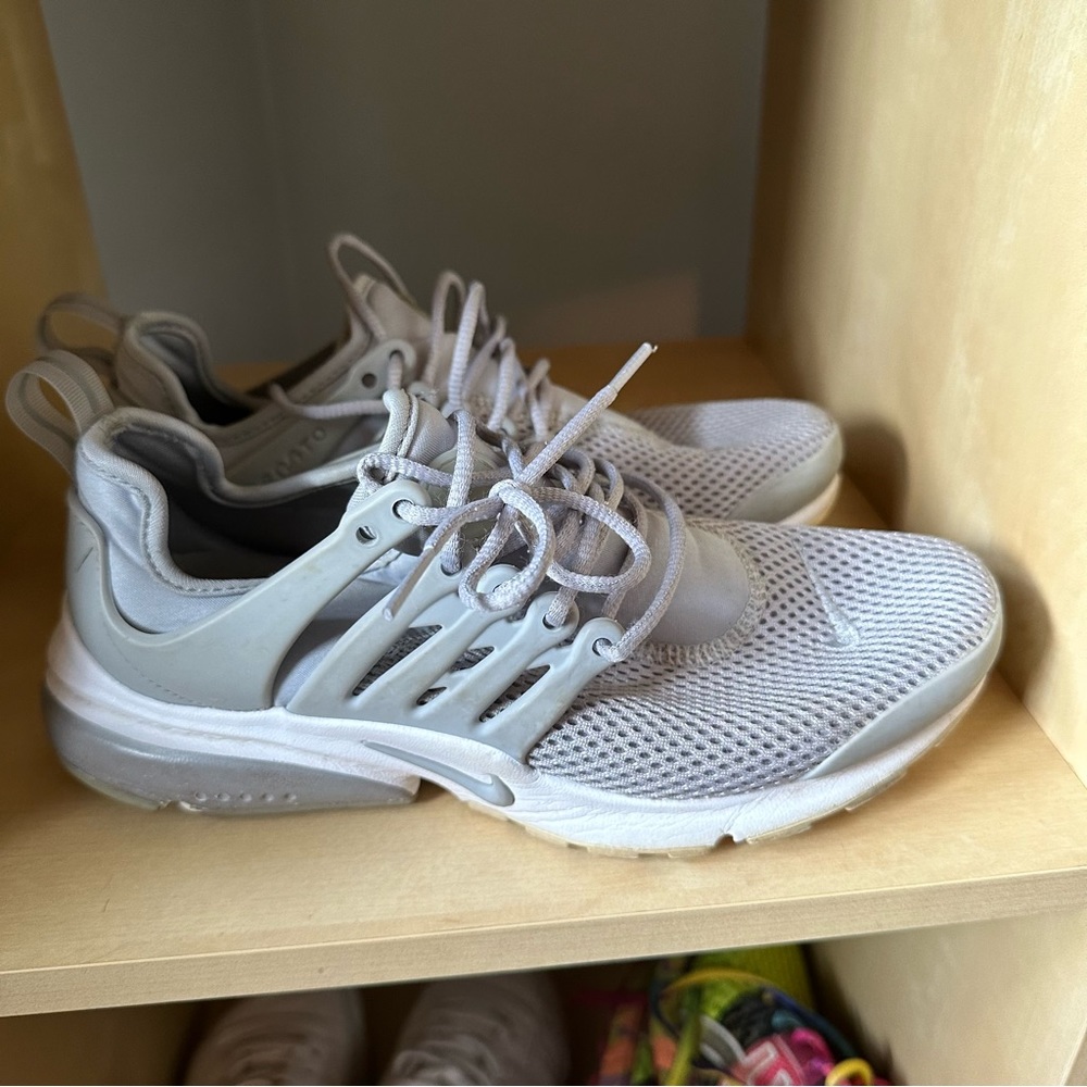 Nike Prestos